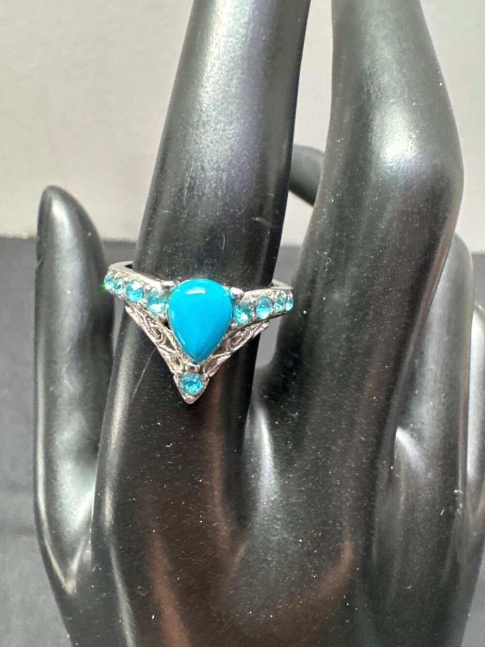 Sterling Silver Ring With Turquoise Stone & Blue Accents Size 7 Elegant Design